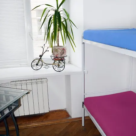 Hostel Golden Gates-3